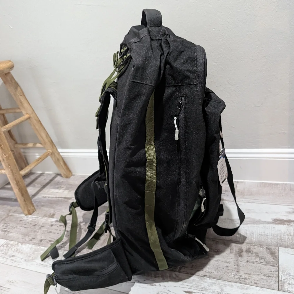 EL BARRIL 13lb Grill Backpack‎ Nwt
